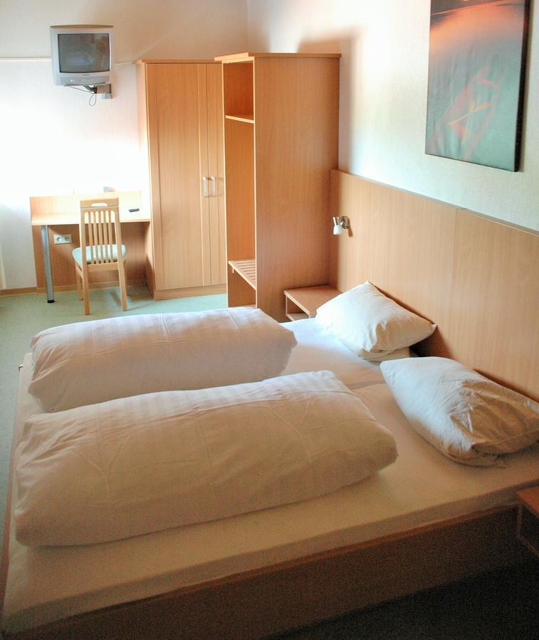 Hotel Meyerhoff Ostrhauderfehn Екстериор снимка